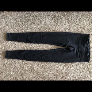 Lululemon low rise black leggings